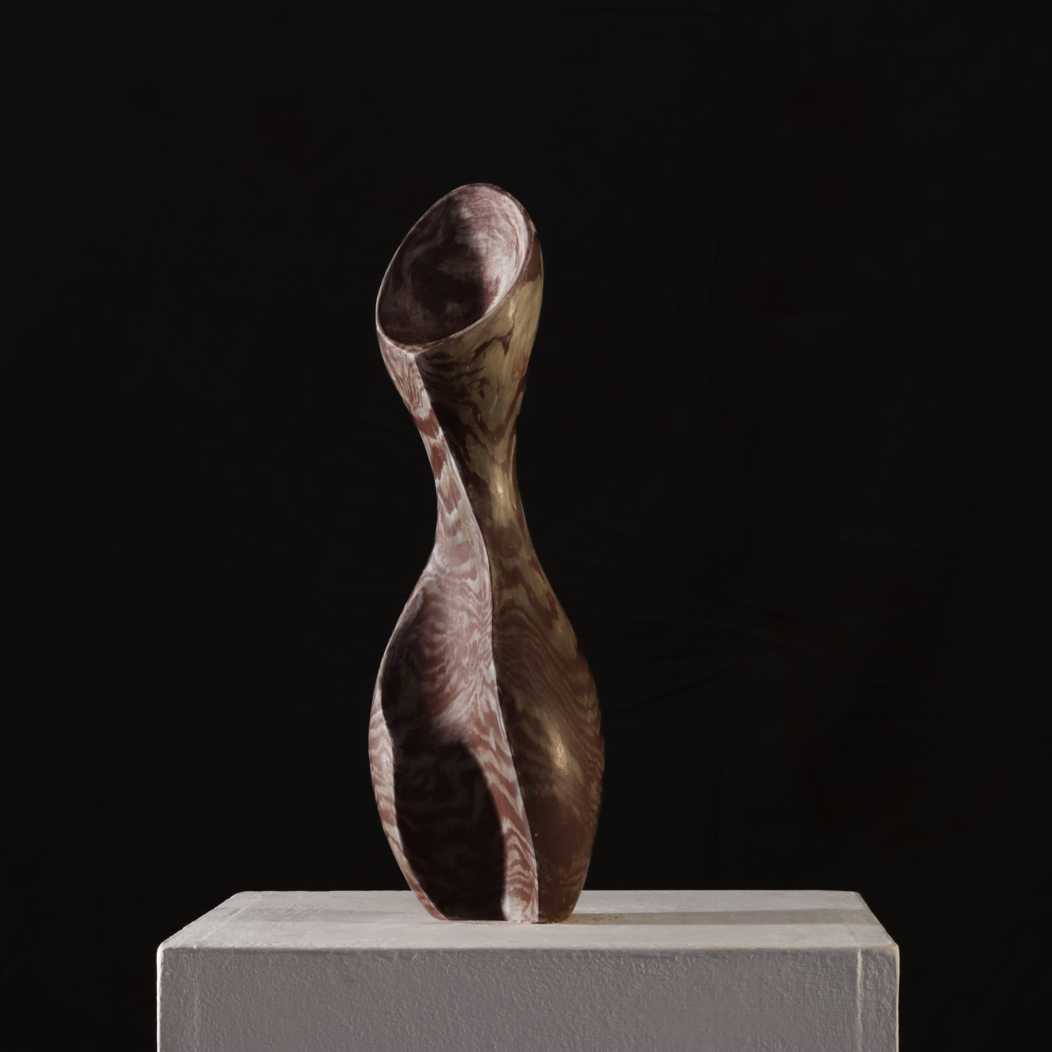 Damascus Burnished greenware12x9x35cm